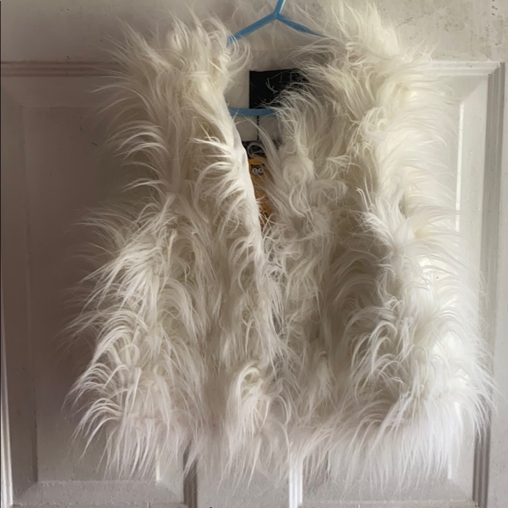 FABULOUS FUR VEST Size 3-5